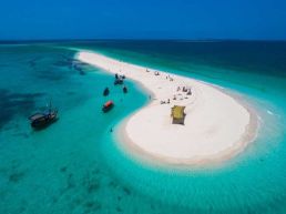 Prison Island and Sandbank picnic