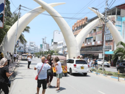 Mombasa: Guided city tour with Hotel pick up