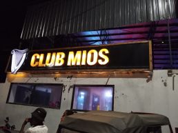 Mombasa: Coastal Pub Crawl - Bamburi Drunk Tour